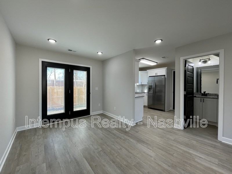 146 N Trigg Ave #130 - Photo 5 of 22