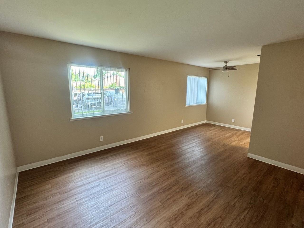 Acacia Apartments - Photo 6 of 38