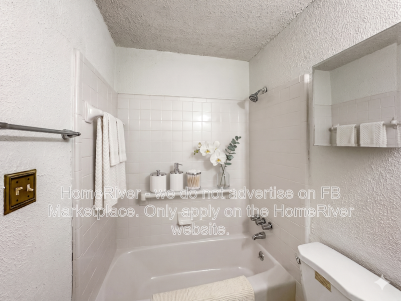 9123 Spyglass Pl #C - Photo 4 of 22