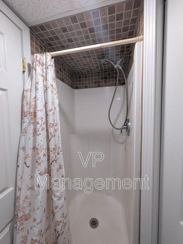 4547 N Main St - Photo 7 of 11