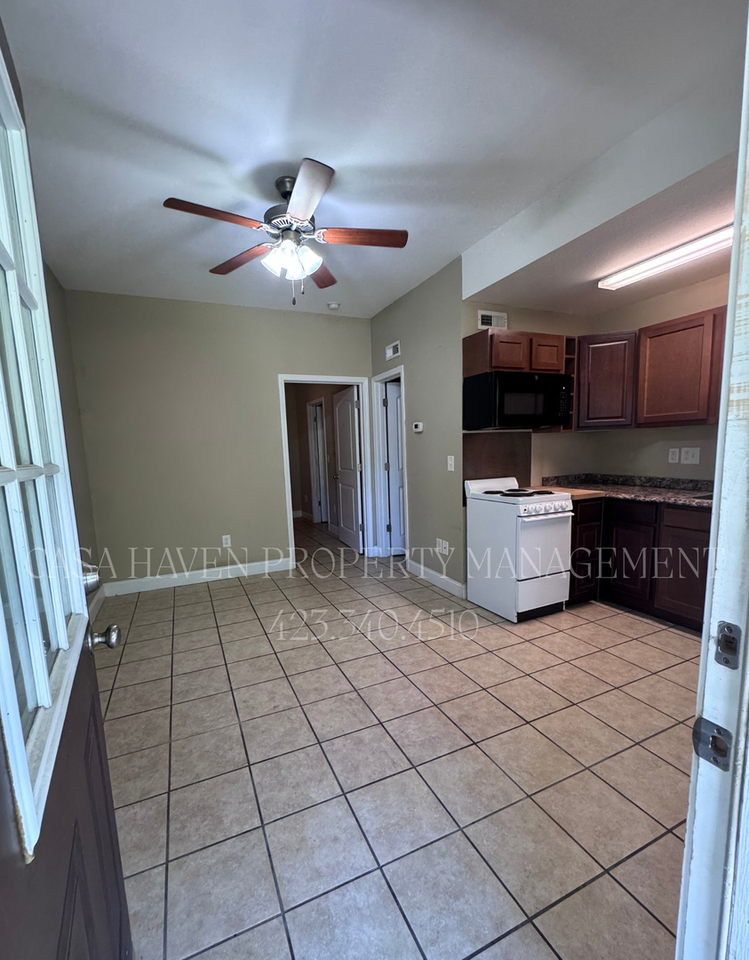 122 Leach Dr #107 - Photo 2 of 10