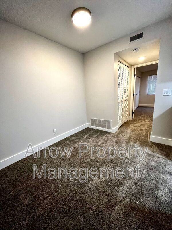 3629 N 60th St #14 - Photo 2 of 6
