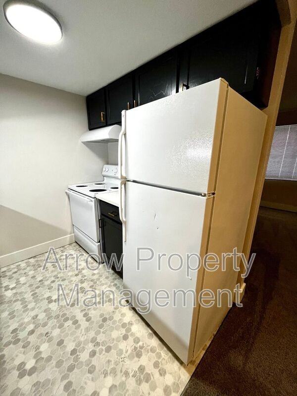 3629 N 60th St #14 - Photo 4 of 6