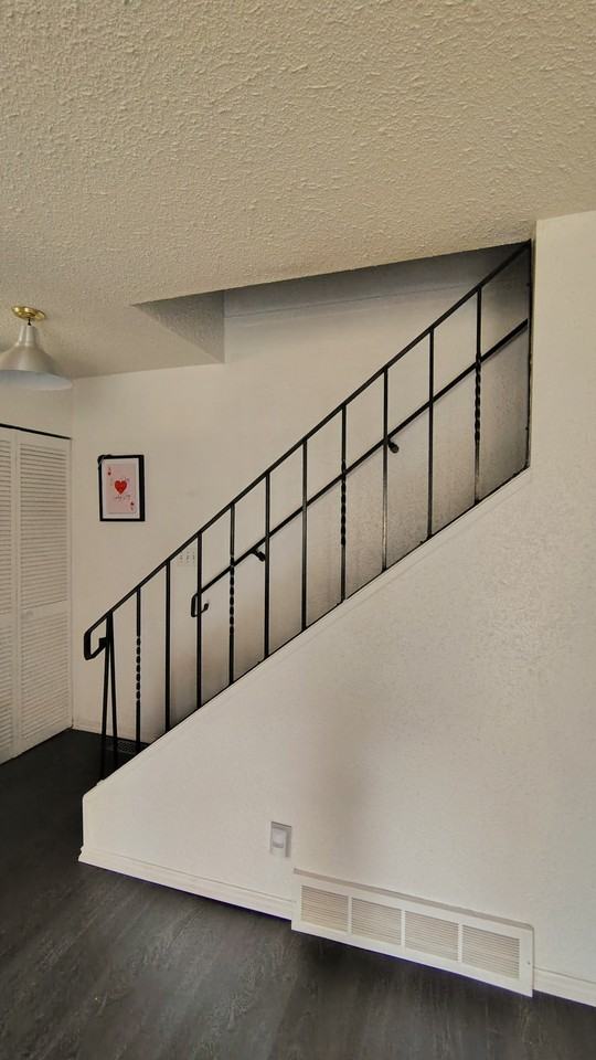 15268 105 Avenue - Photo 5 of 16