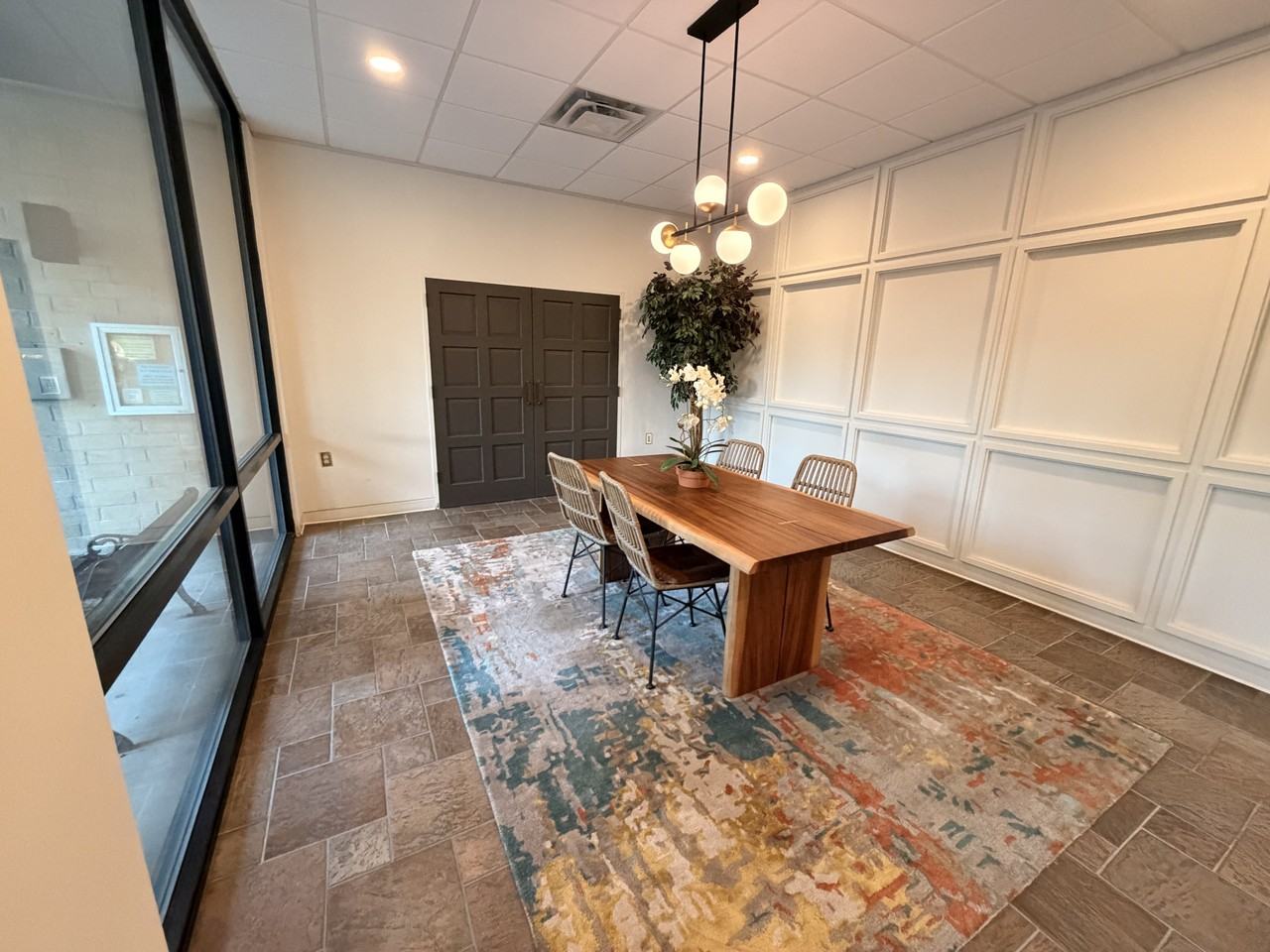 619 King St Apt 902 #902 - Photo 5 of 8
