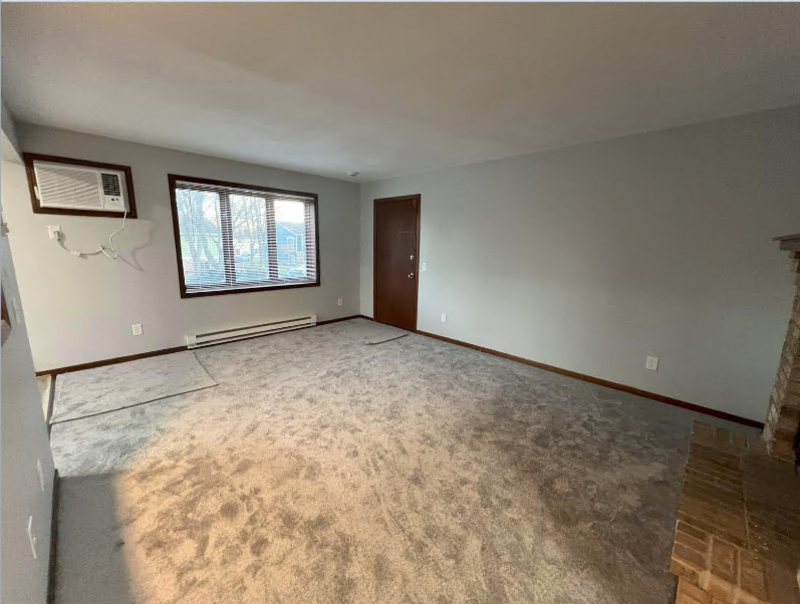 2 S Wickham Ct #1 - Photo 3 of 18
