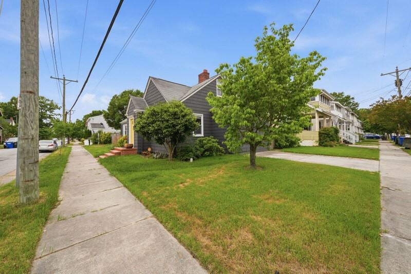 3715 Omohundro Ave - Photo 4 of 33