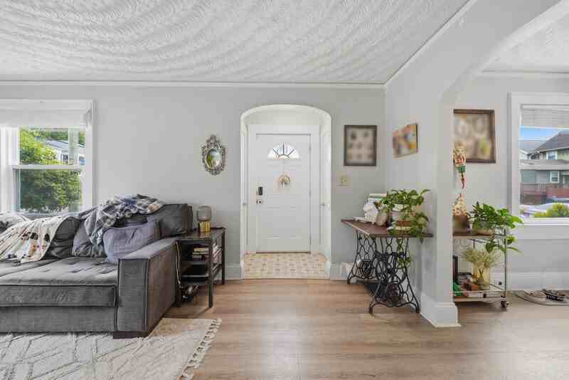 3715 Omohundro Ave - Photo 6 of 33