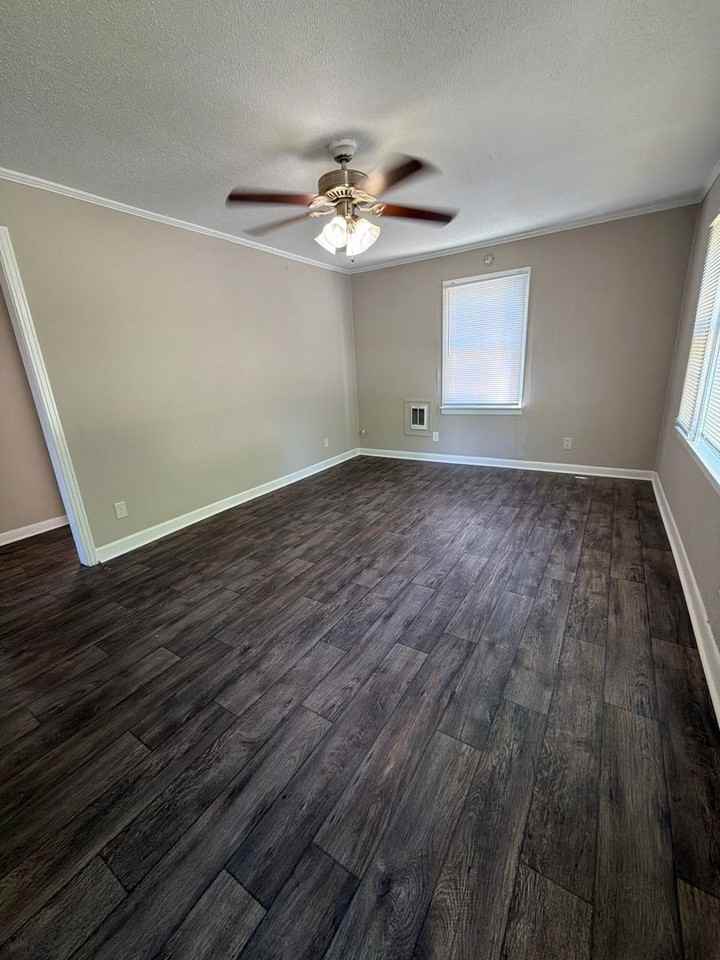 56 Jefferson St - Photo 2 of 5