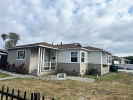 featured image of 1130 E 118th St