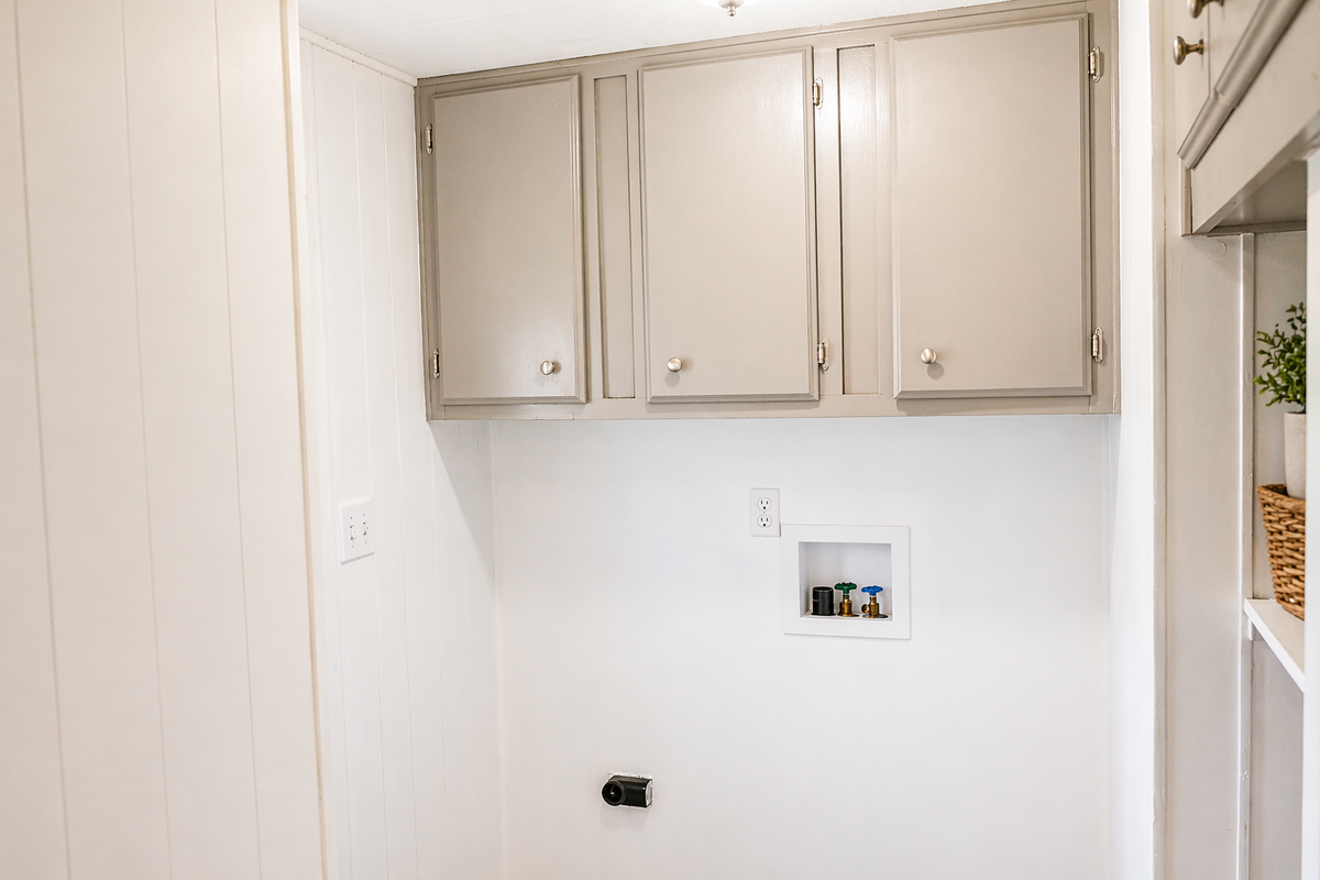 18066 Lagloria Rd - Photo 3 of 19