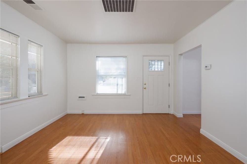 4211 Elmwood Ct - Photo 5 of 11