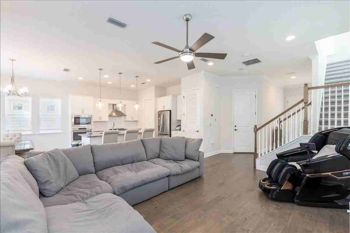 516 Vista Lake Cir - Photo 3 of 45