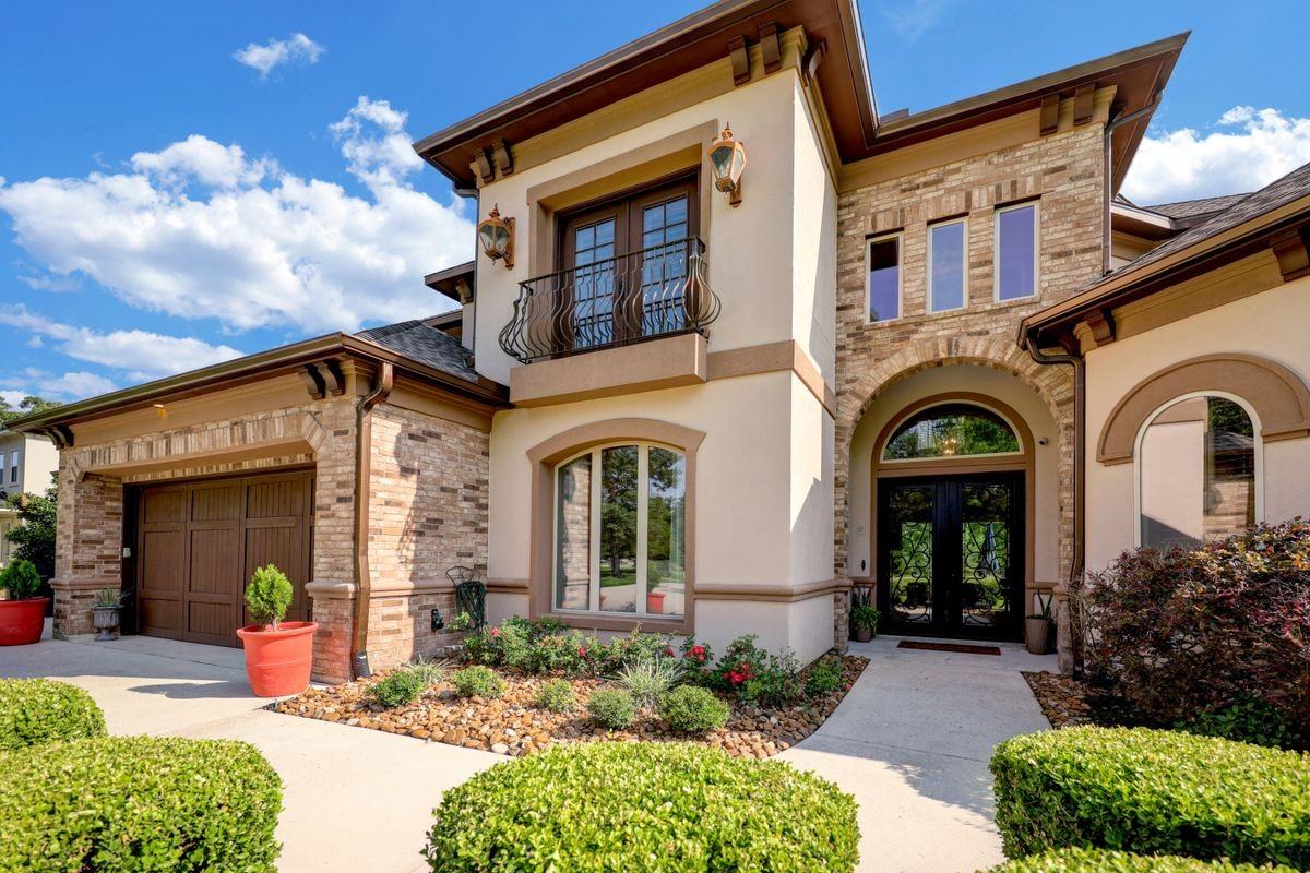 4434 Chateau Creek Way - Photo 2 of 35