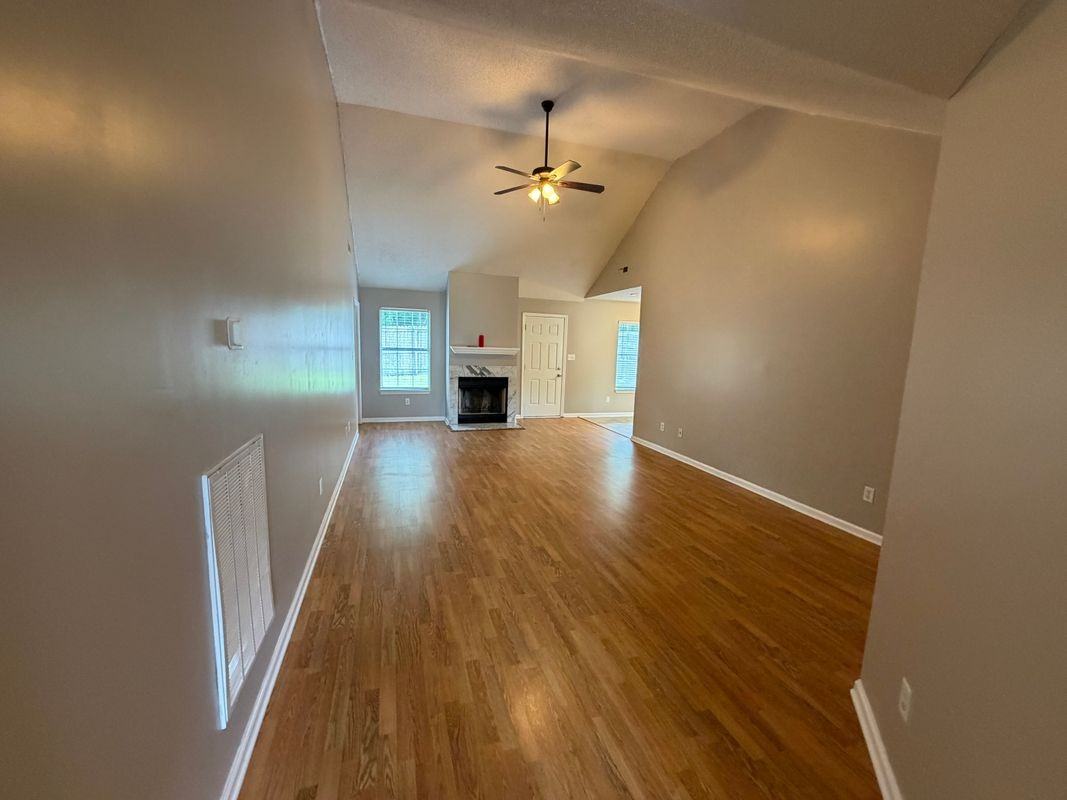 3447 Jeanne Ln - Photo 3 of 11
