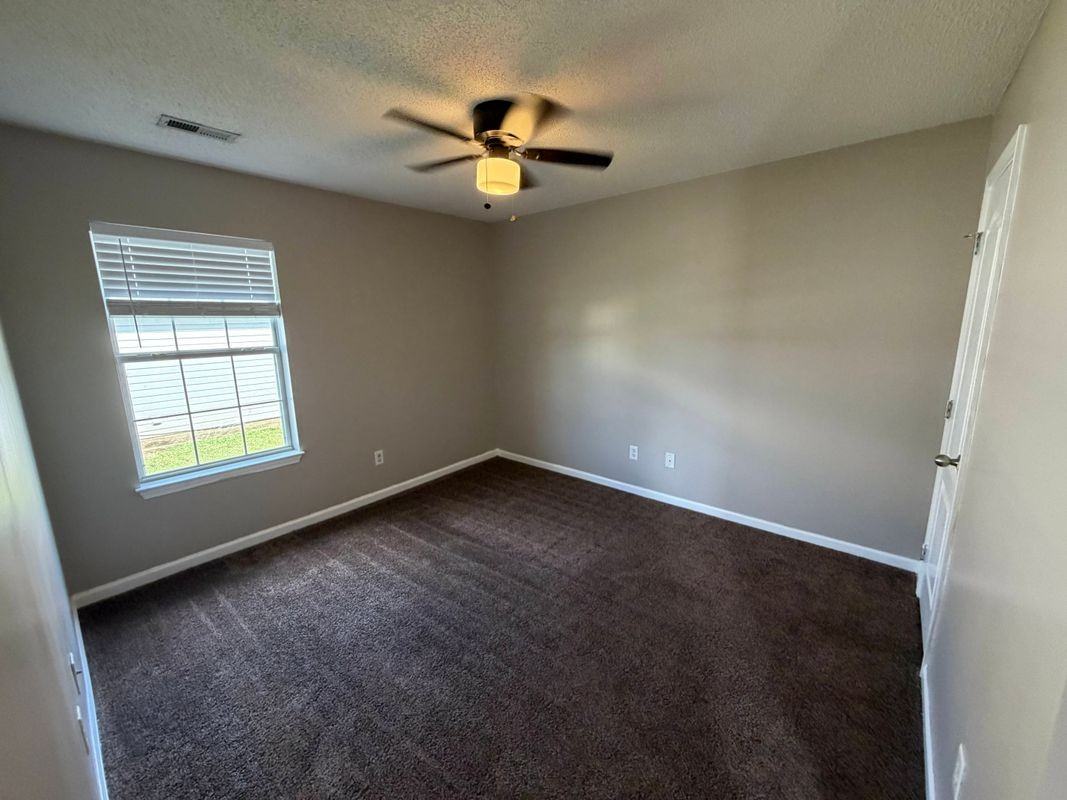 3447 Jeanne Ln - Photo 6 of 11