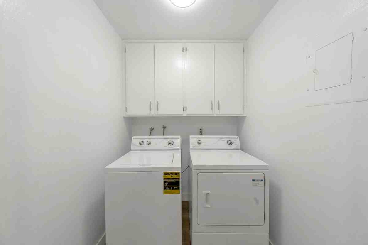 820 Pier Ave ##1 - Photo 6 of 15