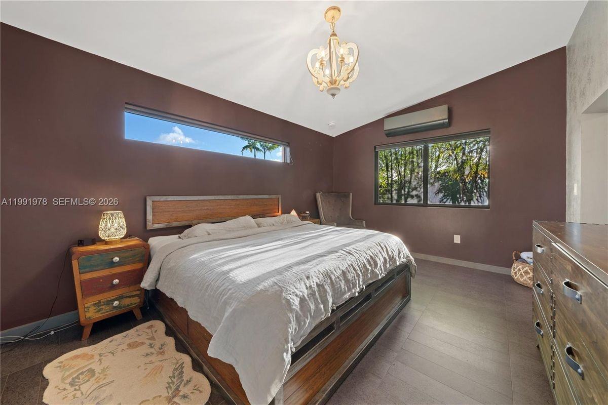 4315 Sw 97th Ct - Photo 3 of 9