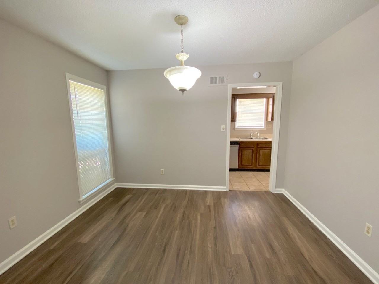 6127 Mission Ridge Rd - Photo 7 of 14