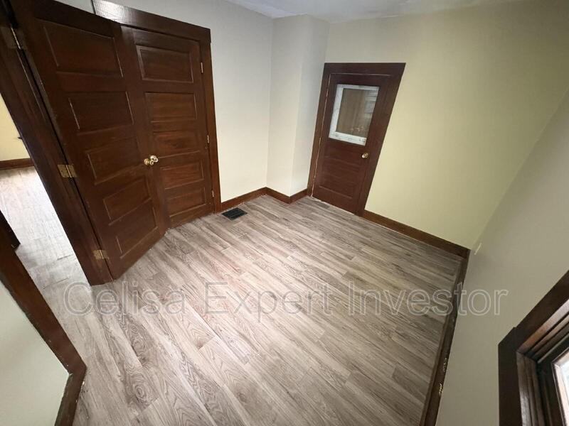 1353 Huestis Ave - Photo 6 of 9