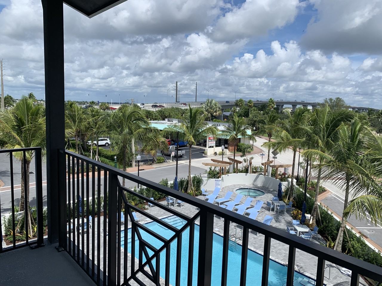 Azul Luxury Residences - Photo 7 of 15