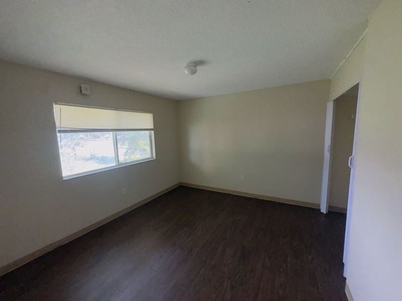 3015 C R Smith St #41 - Photo 4 of 7