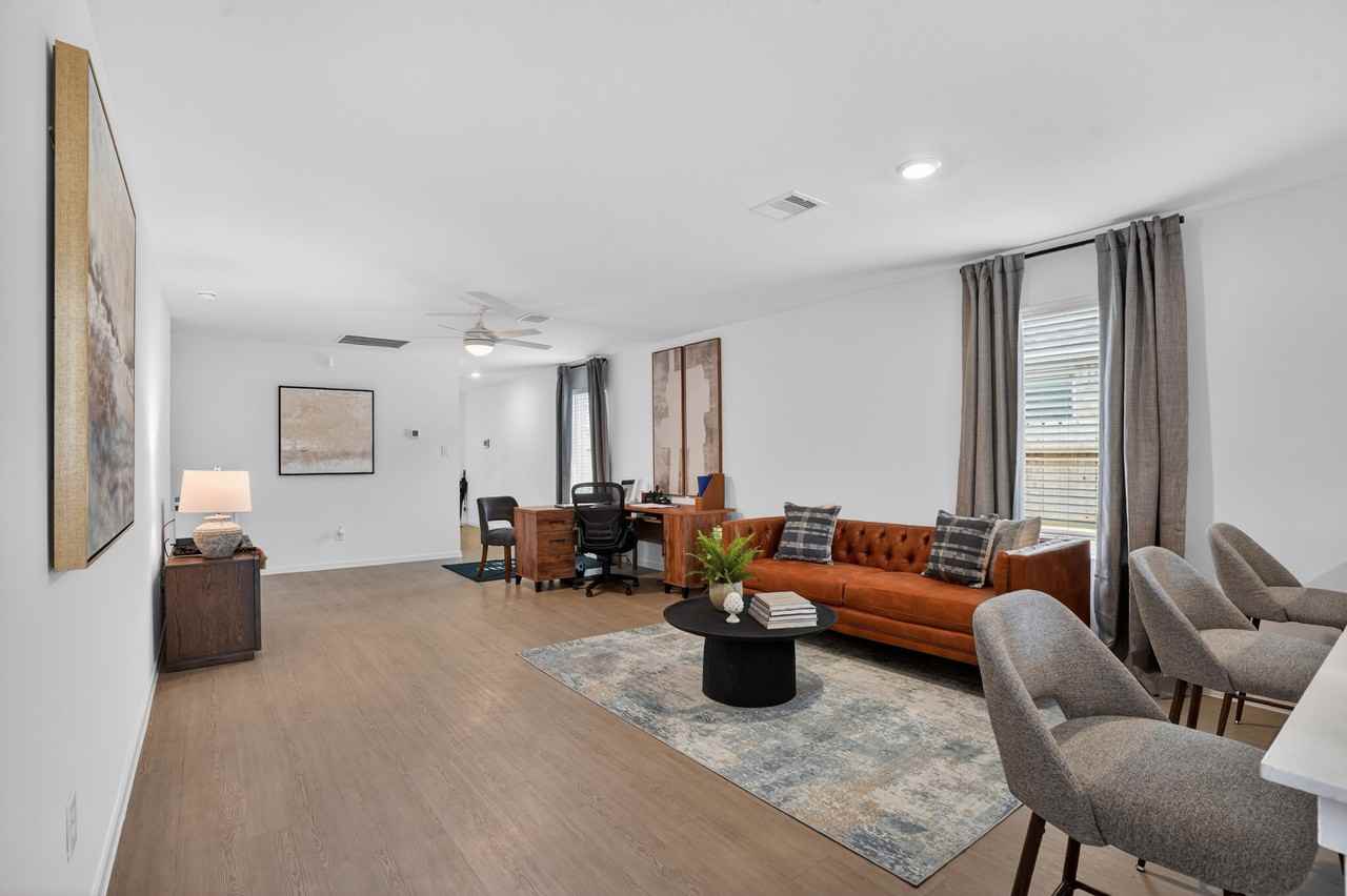 Overlook at Fairwater Rental Homes - Photo 7 of 37