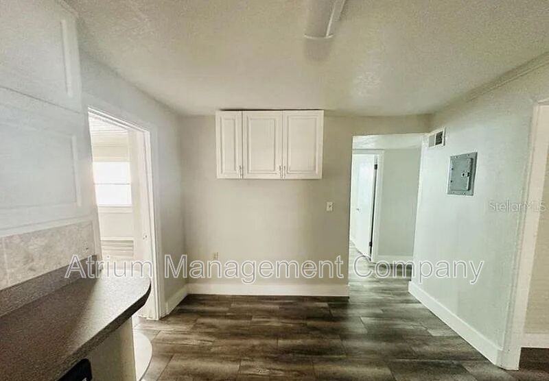 319 Golf Blvd - Photo 6 of 9