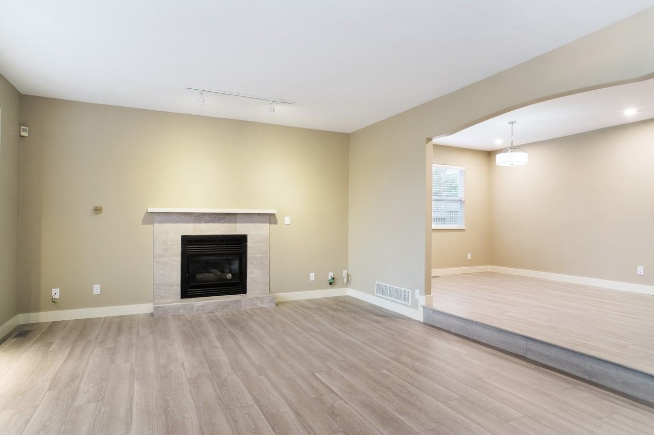 242 6th Street East #1 - Photo 7 of 27