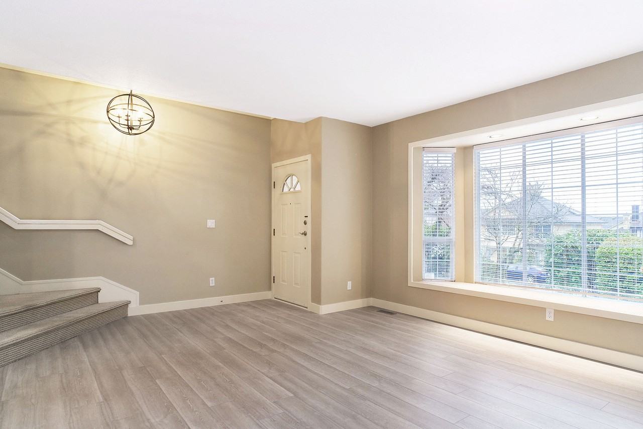 242 6th Street East #1 - Photo 4 of 27