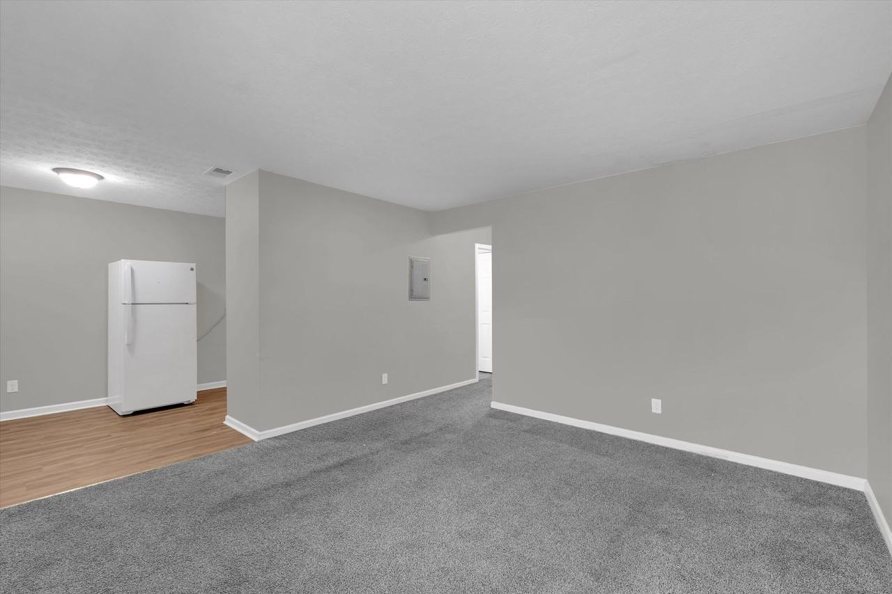 421 Poplar Level Ct #415 - Photo 3 of 17