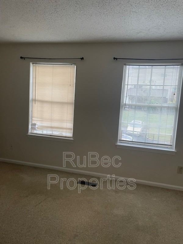 525 Lex Dr #3 - Photo 5 of 7