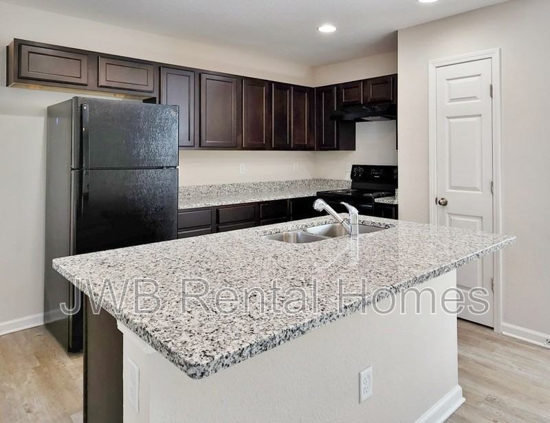 8816 Jasper Ave - Photo 2 of 13