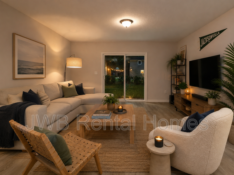 8816 Jasper Ave - Photo 7 of 13