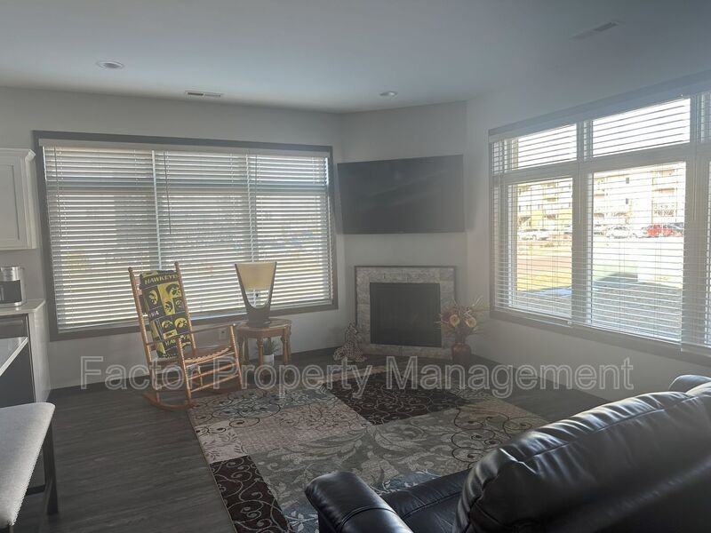 312 Prairie Rose Trl - Photo 5 of 12