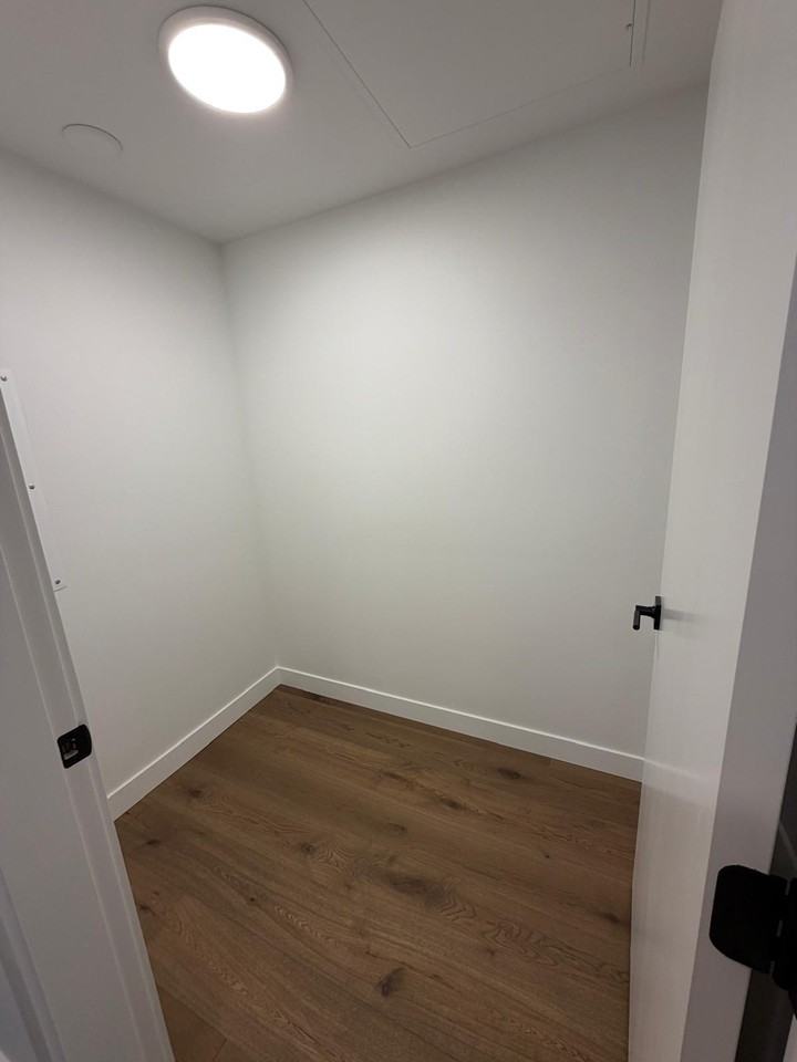 8080 Oak Street #303 - Photo 5 of 10