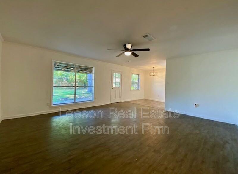 121 Tooke Dr - Photo 3 of 18