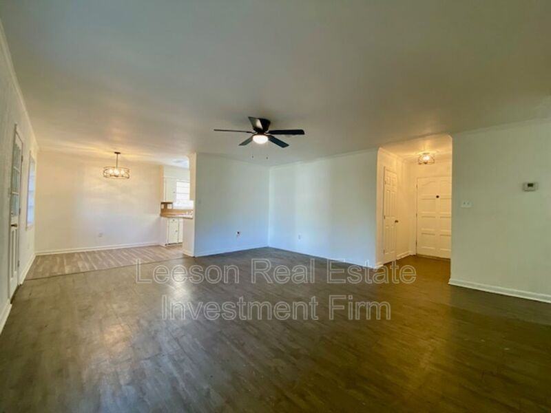 121 Tooke Dr - Photo 5 of 18