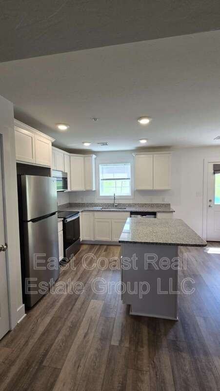 8780 Hillside Way - Photo 4 of 29