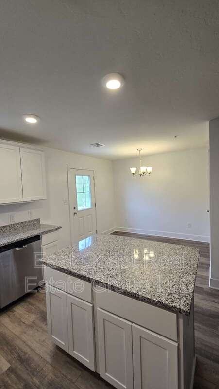 8780 Hillside Way - Photo 5 of 29