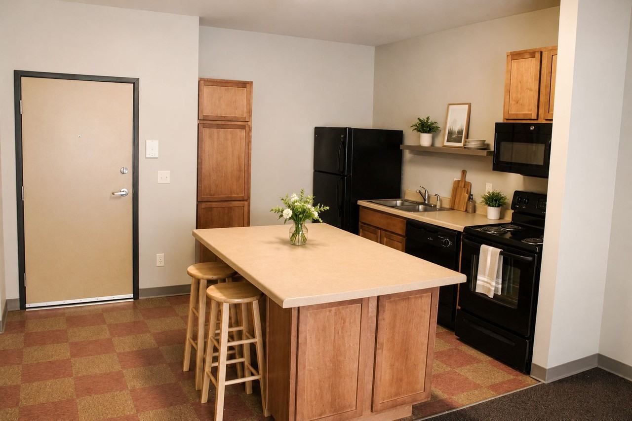 Stockbridge Apartments - Photo 3 of 11