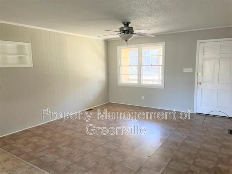 1071 Lightwood Knot Rd - Photo 2 of 8