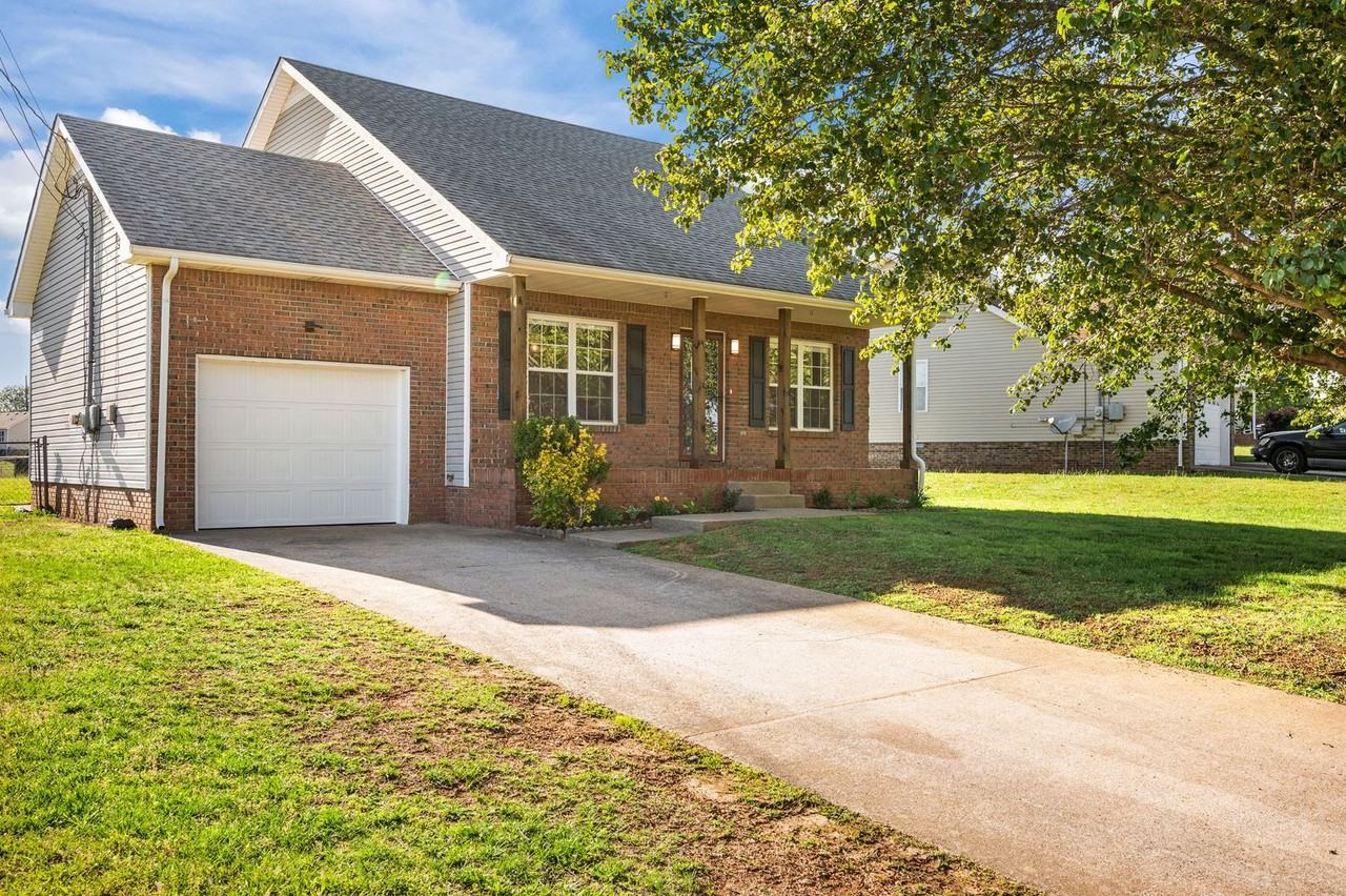 3726 Heather Dr - Photo 2 of 33