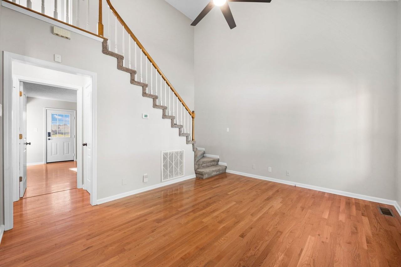 3726 Heather Dr - Photo 4 of 33