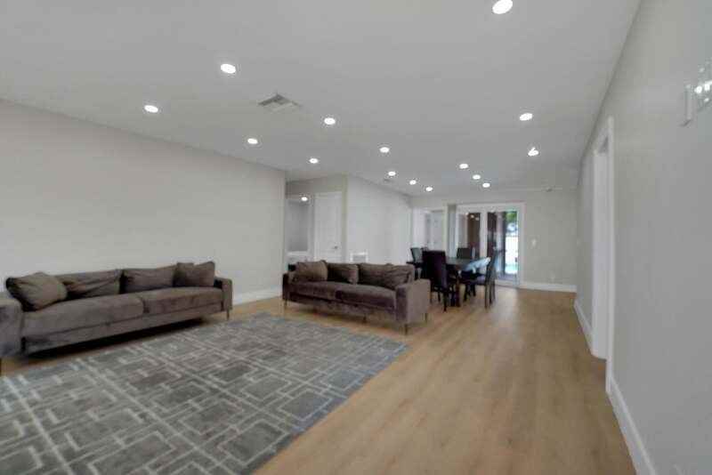 600 Nw 12th Ave - Photo 2 of 50