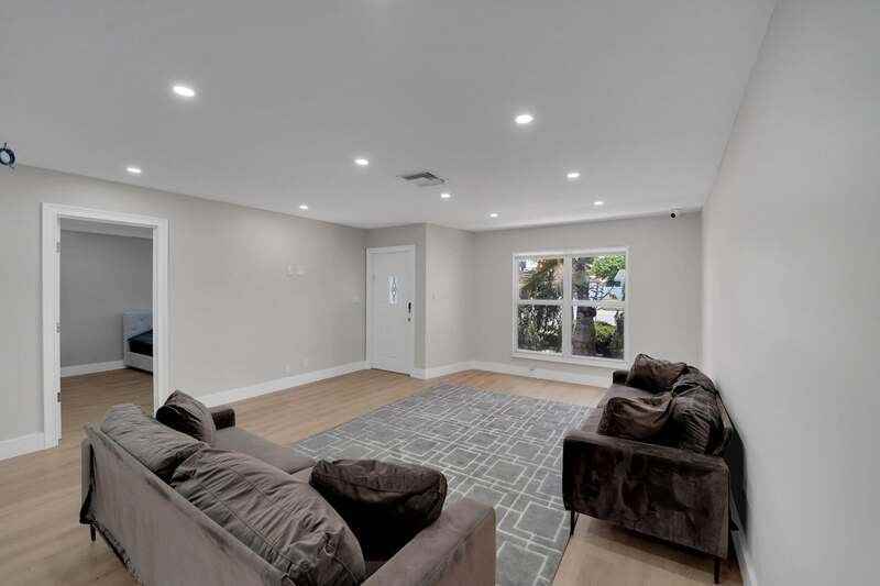 600 Nw 12th Ave - Photo 6 of 50