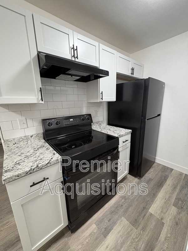 1101 S 74th St #13 - Photo 6 of 9