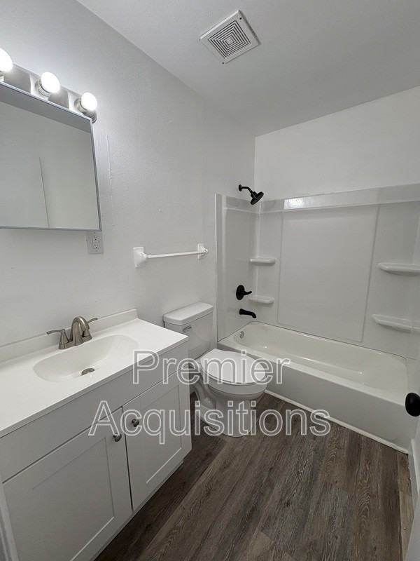 1101 S 74th St #13 - Photo 7 of 9