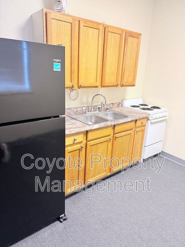 100 E Broadway St - Photo 2 of 6