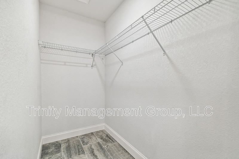 380 Jeru Blvd - Photo 7 of 21